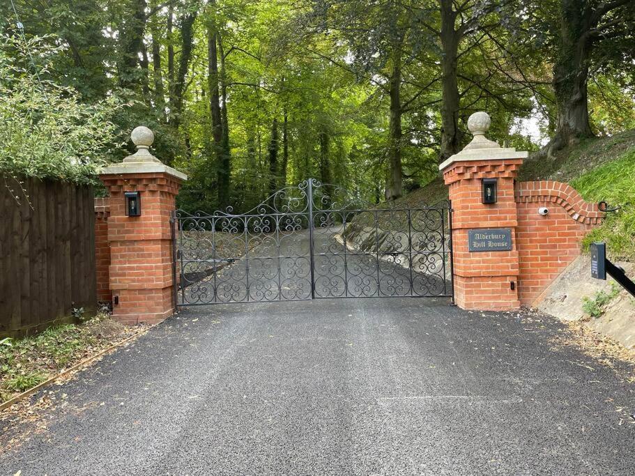 The Old Stables Villa Salisbury Kültér fotó